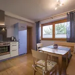 Hauser Apartment Soll