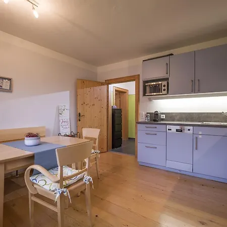 Apartment Hauser
