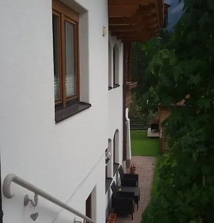 Lägenhet Hauser
